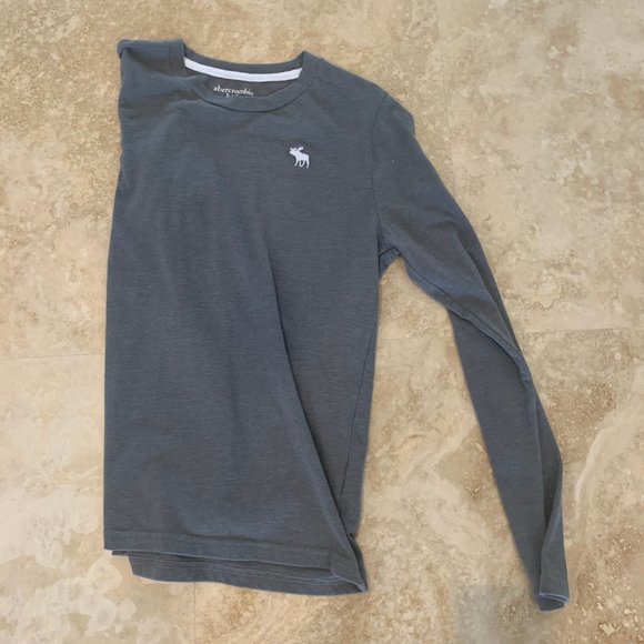 Long Sleeve Abercrombie Tee Gray Size 13/14 - Picture 1 of 1